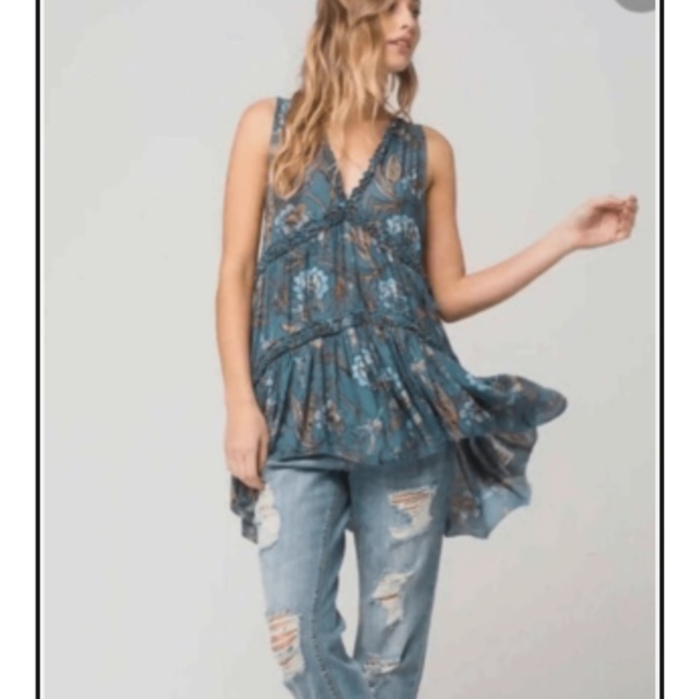 Free People Purple Haze Floral Long Tunic Top Size Women’s Medium Color Blue/Tan